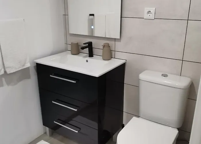 Sunrise Bay - Modern Flat With Stunning Views *